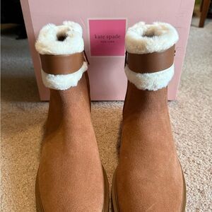 NEW! Kate Spade Brown Bailee Boots with White Fur Trim Size 8.5